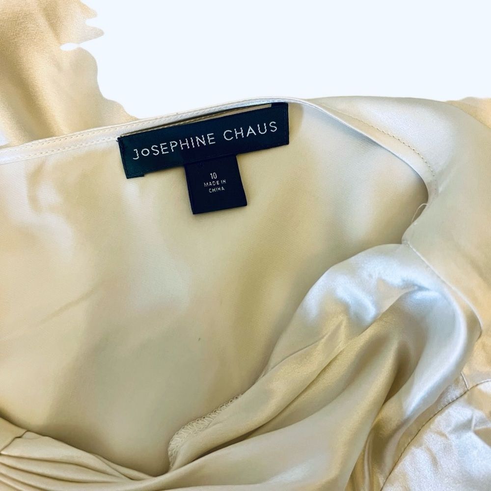 Josephine Chaus 100% Silk Ivory Long Sleeve Neck Twist Cut Out Top 10 M - Picture 8 of 16